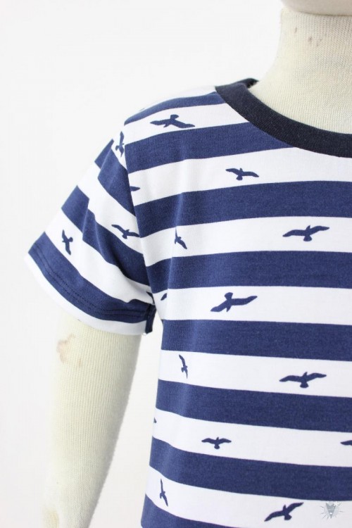 Kinder-Jerseykleid blau-weiß gestreift mit Vögeln 134/140