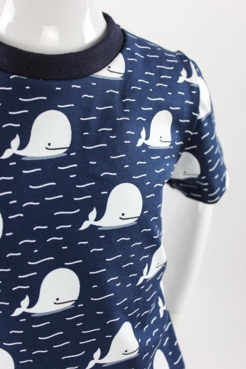 Kinder-T-Shirt dunkelblau mit Babywalen